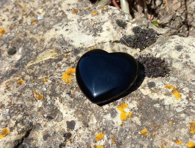 COEUR EN OBSIDIENNE A POSER 