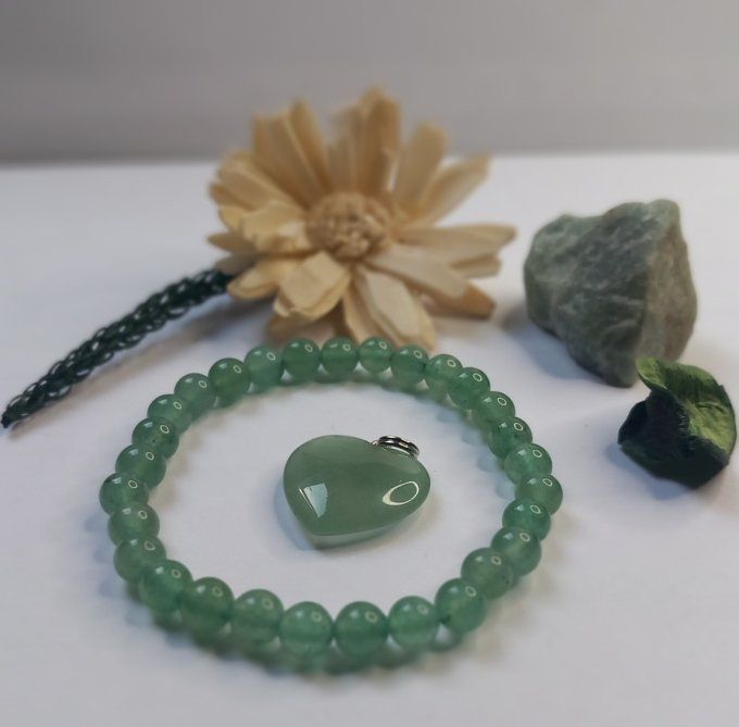 PARURE PENDENTIF ET BRACELET EN AVENTURINE  